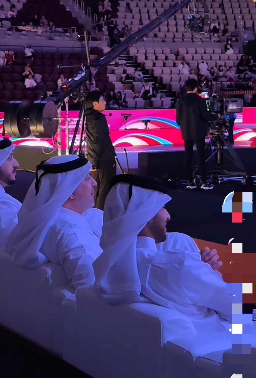 米乐在线登录-领先优势明显首场状态出色，掘金观众沸腾！，TheShy重返赛场赛场气氛高涨的简单介绍